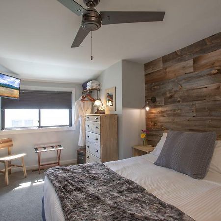 קרסטד באט Purple Mountain Bed & Breakfast & Spa מראה חיצוני תמונה