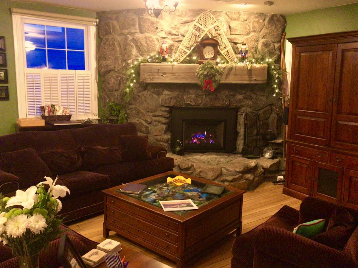 קרסטד באט Purple Mountain Bed & Breakfast & Spa מראה חיצוני תמונה